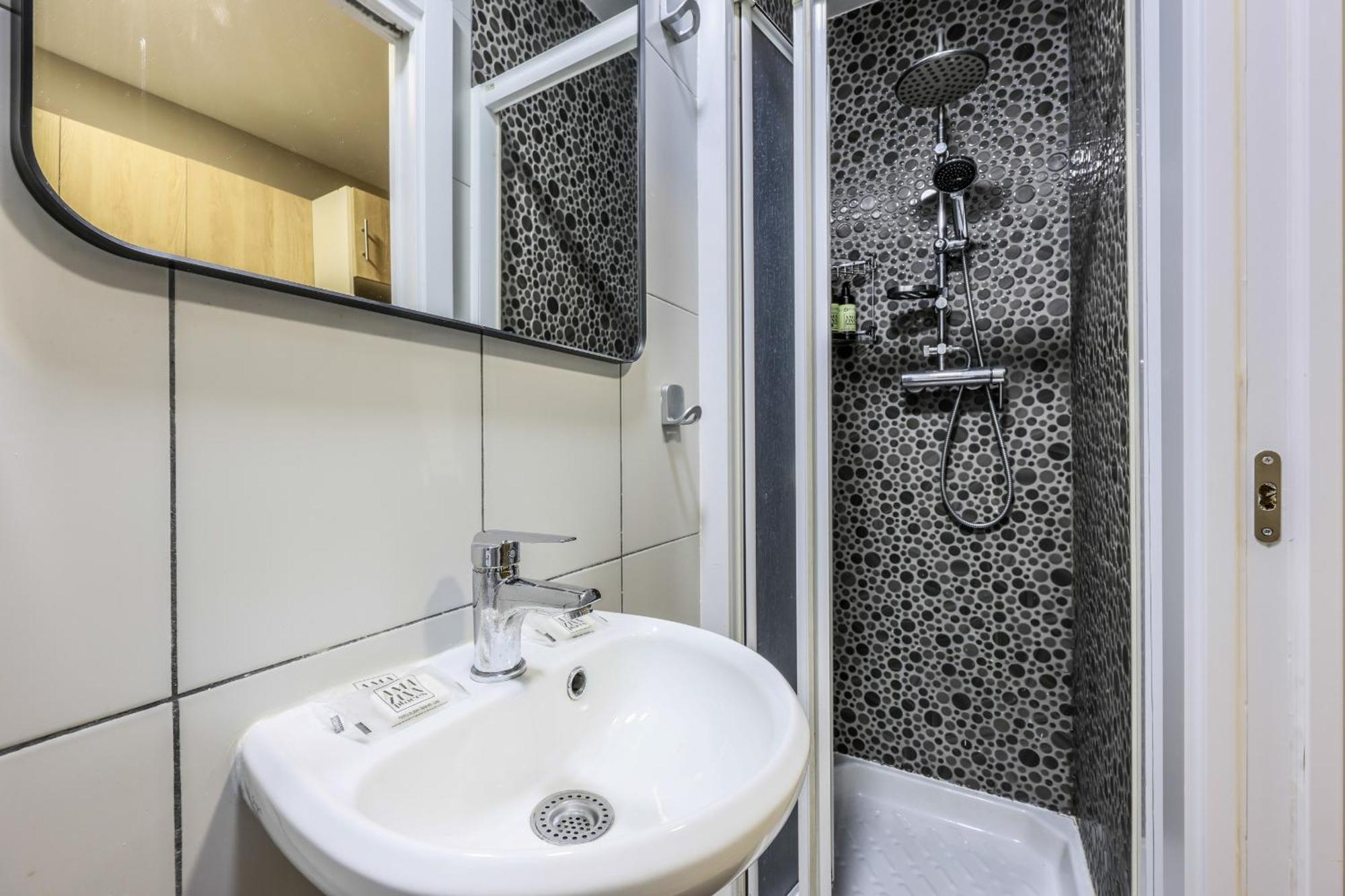 Nuevo Apartamento Funcional En Chamberi Madrid Exterior foto